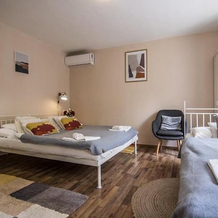 Vagi Apartment Sárvár Exteriör bild
