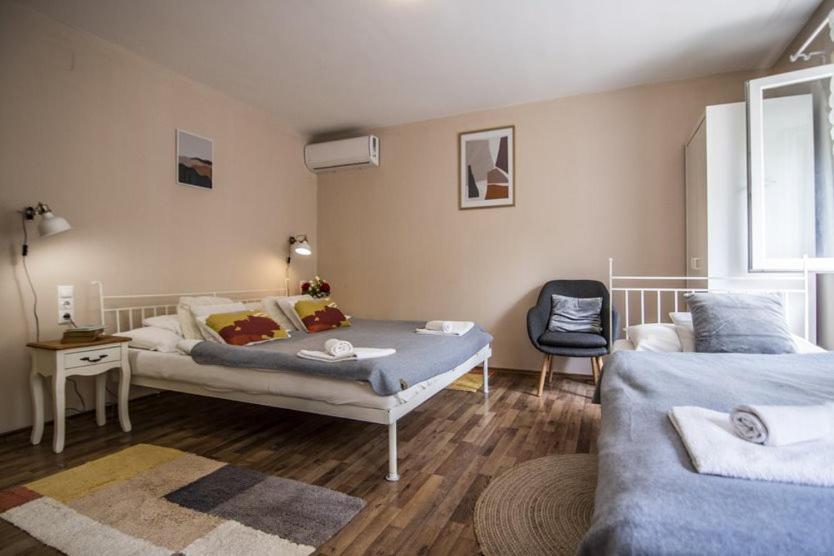 Vagi Apartment Sárvár Exteriör bild